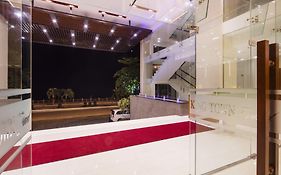 Khách sạn&Trung tâm tiệc cưới King Town Grand